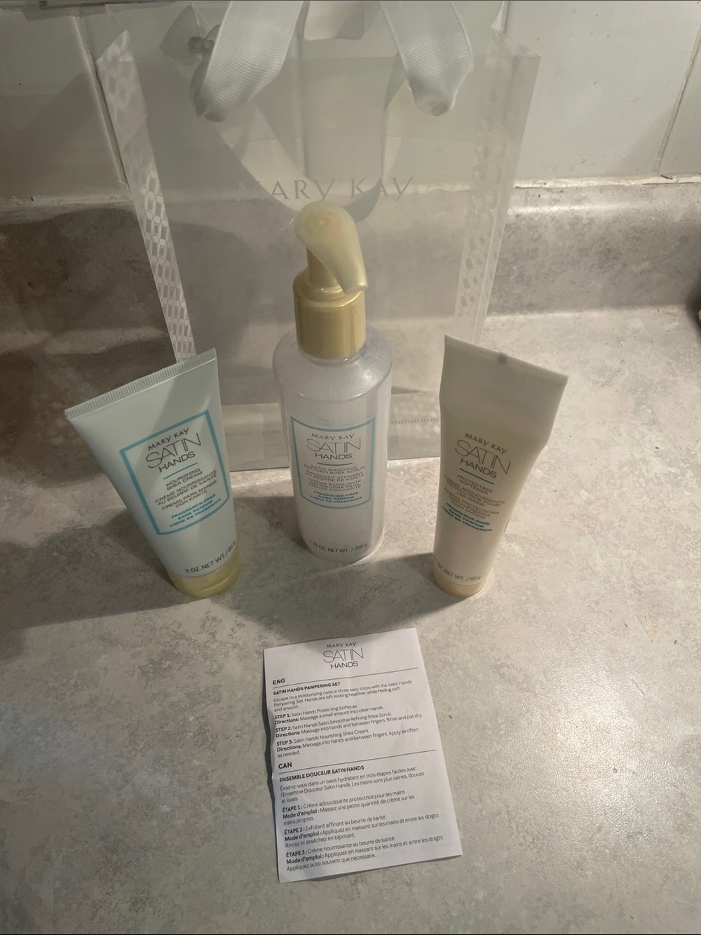 Mary Kay Satin Hands Set